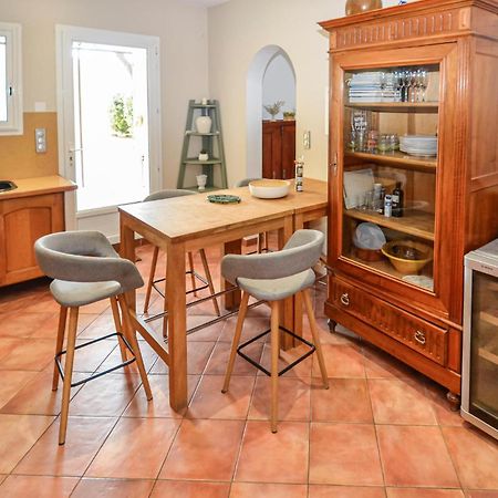 3 Bedroom Awesome Home In Chateuneuf De Gadagne Châteauneuf-de-Gadagne Екстериор снимка