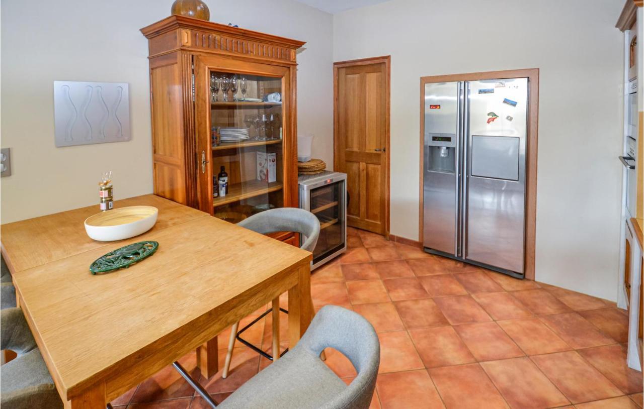 3 Bedroom Awesome Home In Chateuneuf De Gadagne Châteauneuf-de-Gadagne Екстериор снимка