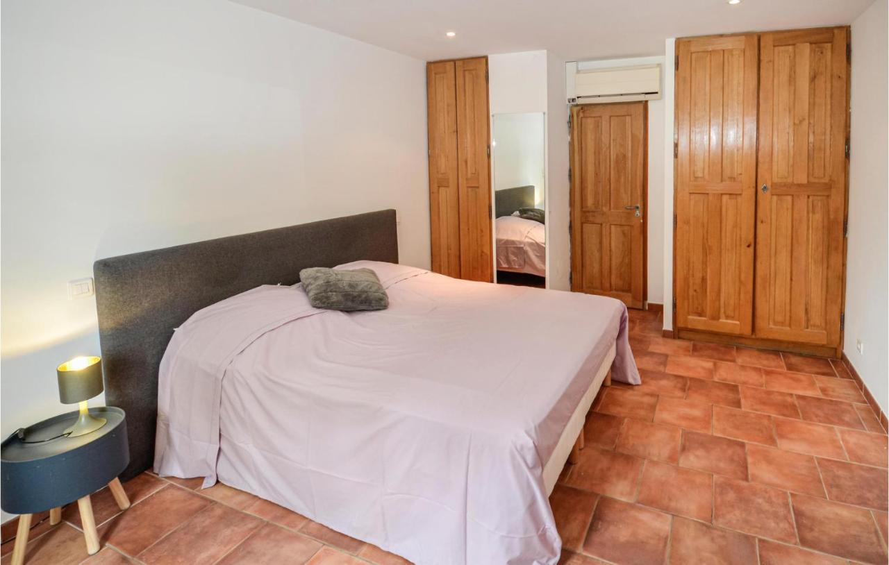 3 Bedroom Awesome Home In Chateuneuf De Gadagne Châteauneuf-de-Gadagne Екстериор снимка