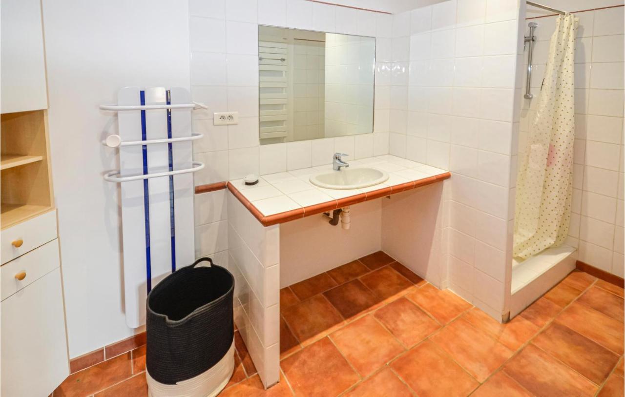 3 Bedroom Awesome Home In Chateuneuf De Gadagne Châteauneuf-de-Gadagne Екстериор снимка