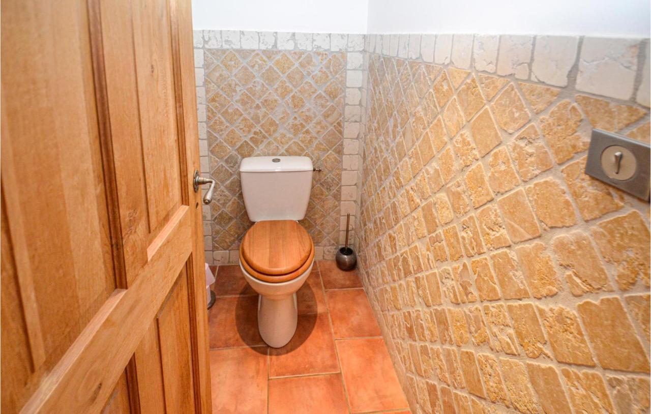 3 Bedroom Awesome Home In Chateuneuf De Gadagne Châteauneuf-de-Gadagne Екстериор снимка