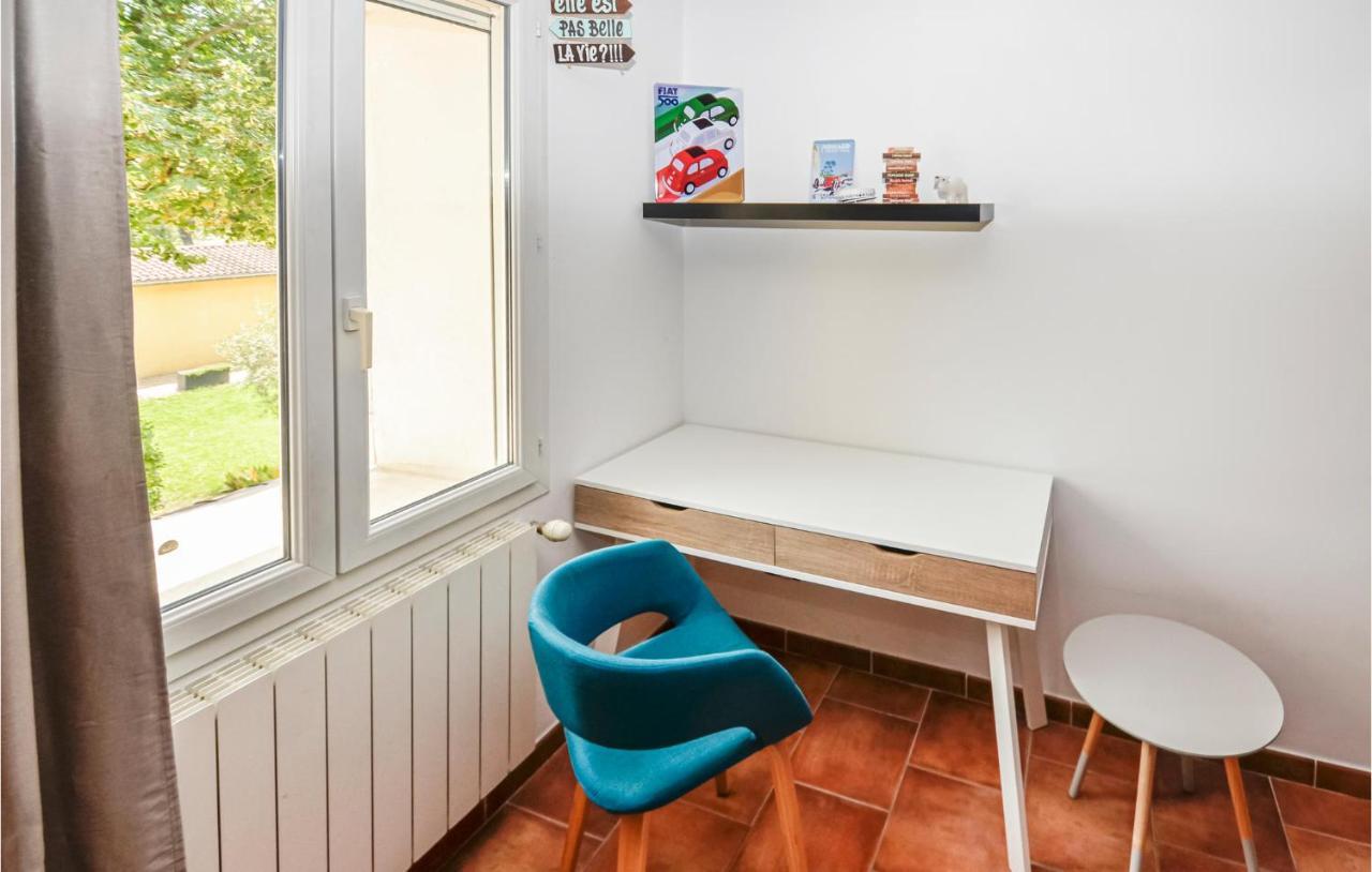 3 Bedroom Awesome Home In Chateuneuf De Gadagne Châteauneuf-de-Gadagne Екстериор снимка