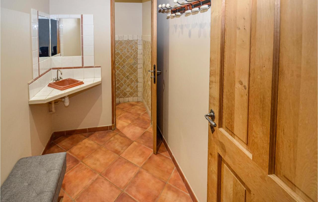 3 Bedroom Awesome Home In Chateuneuf De Gadagne Châteauneuf-de-Gadagne Екстериор снимка