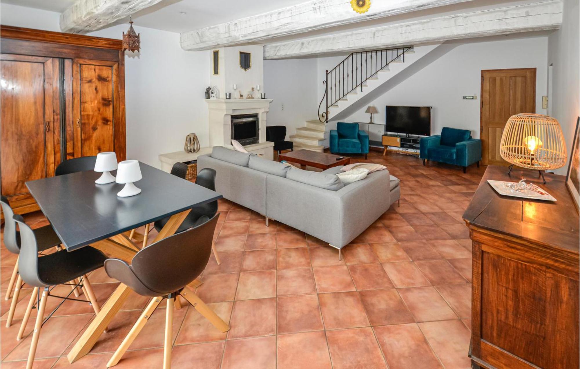 3 Bedroom Awesome Home In Chateuneuf De Gadagne Châteauneuf-de-Gadagne Екстериор снимка